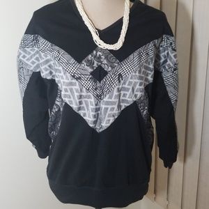Bonnie and Bill Black V neck top sweater size L
